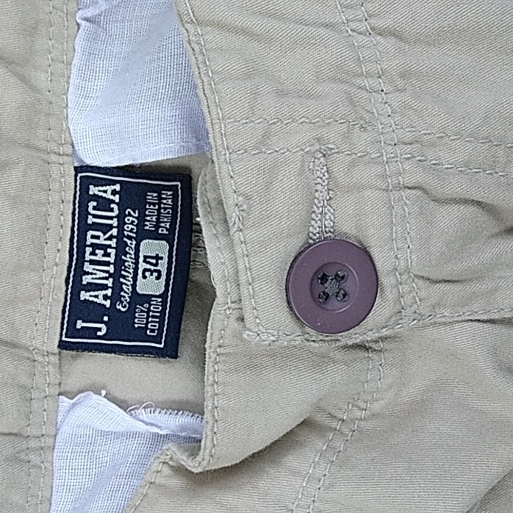 Mens Iowa Hawkeyes NCCA khaki Shorts 34 NWT - Picture 7 of 7